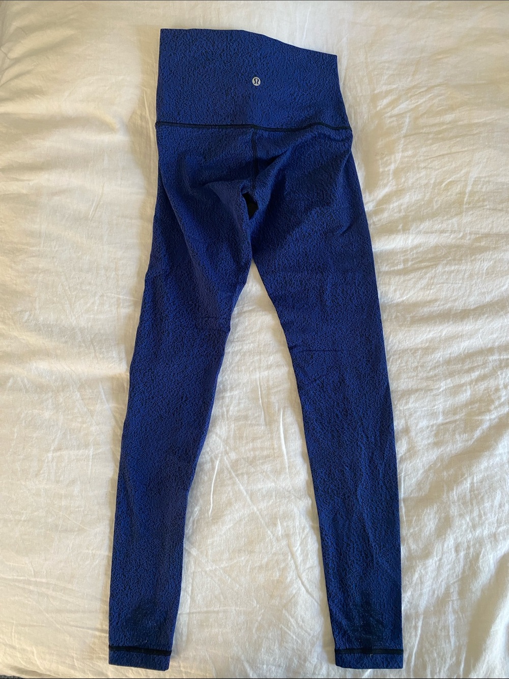 RARE Lululemon Cobalt Blue Wunder Under Leggings 29” Size 6